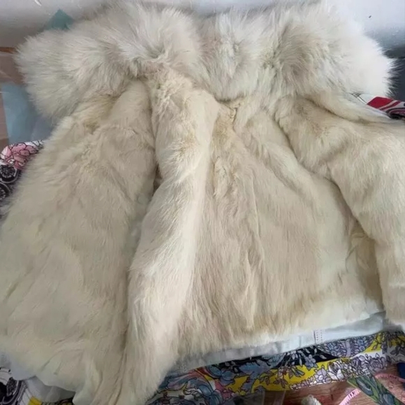 ❤️SOLD ♥️NWT Fur short is Embroidery Denim Jacket. XL. - Picture 15 of 15